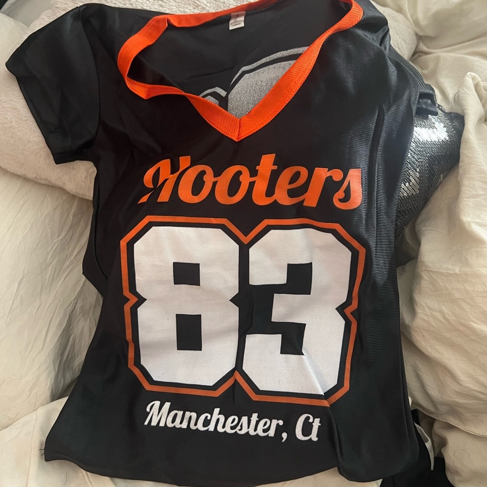 Hooters Black and Orange Jersey Top